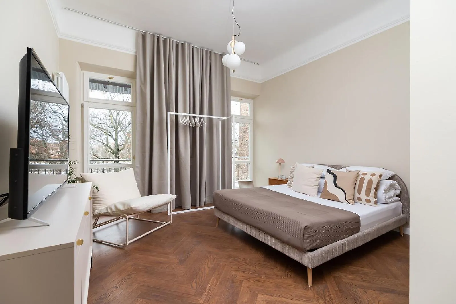 3 Bedroom Apartment With The Balcony - Rejtana 10 Krakow Poland